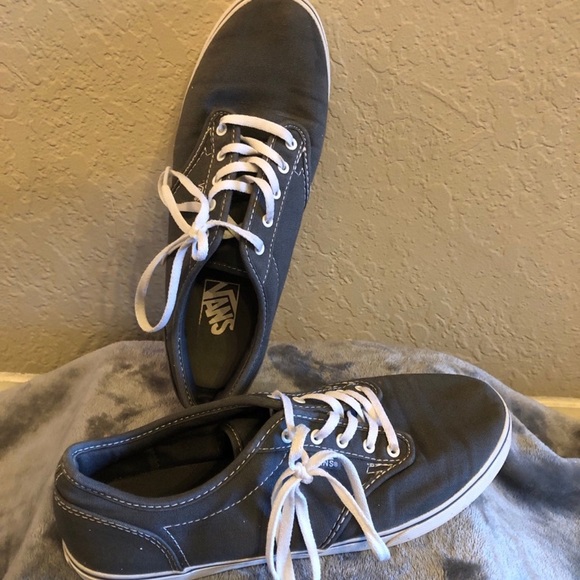 Grey Vans Sneakers - Size 9 - Picture 1 of 4
